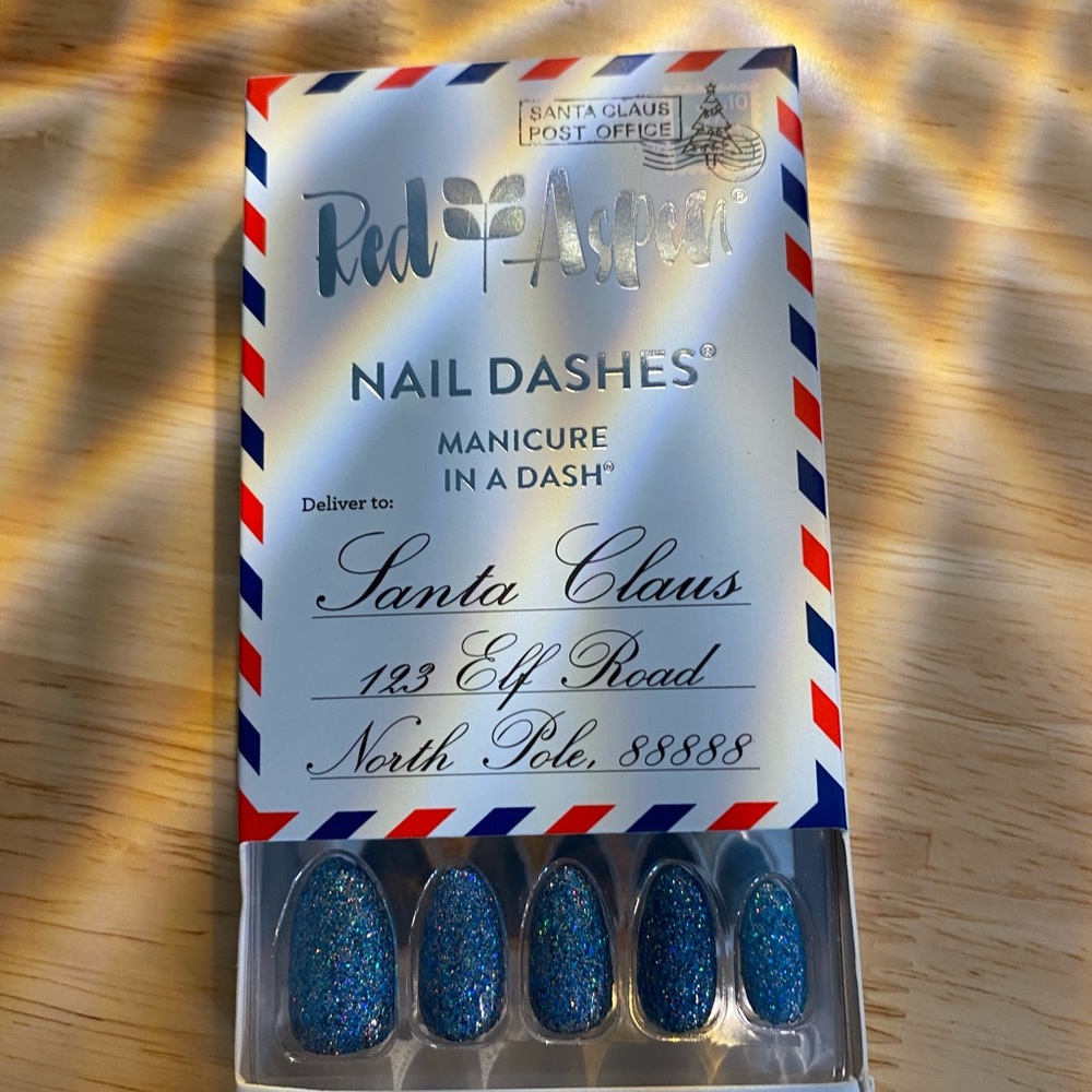 Red Aspen Nail Dashes NIB
OTHER DASHES AVAILABLE